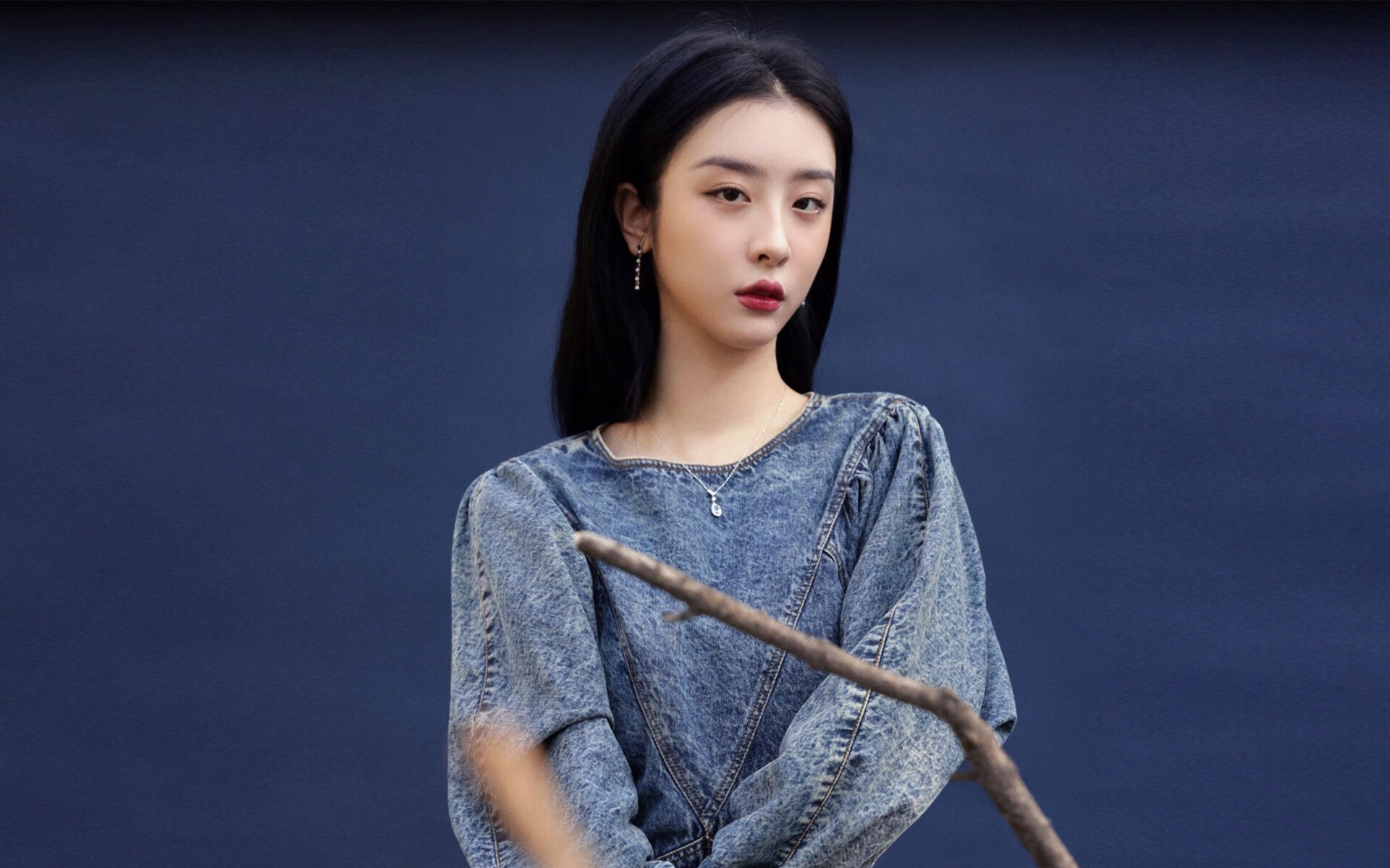 开云投注-赛前预热：车手在比赛日的心理调适，赛车比赛前的鼓励的话